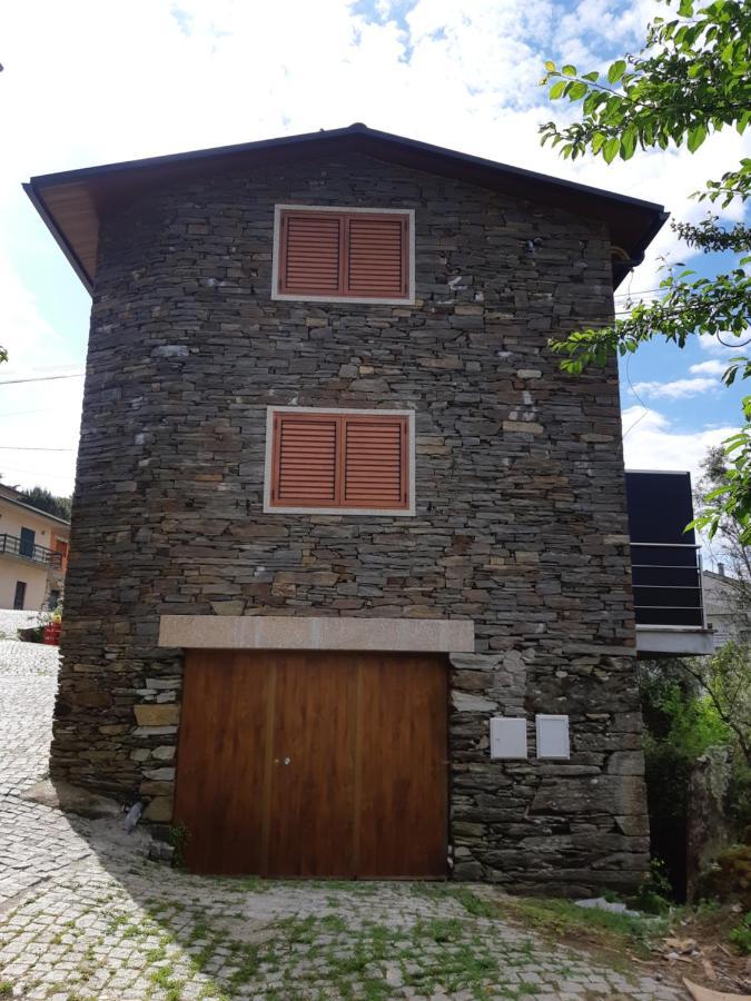 Willa Casa Mota Pinto Castro Daire Zewnętrze zdjęcie